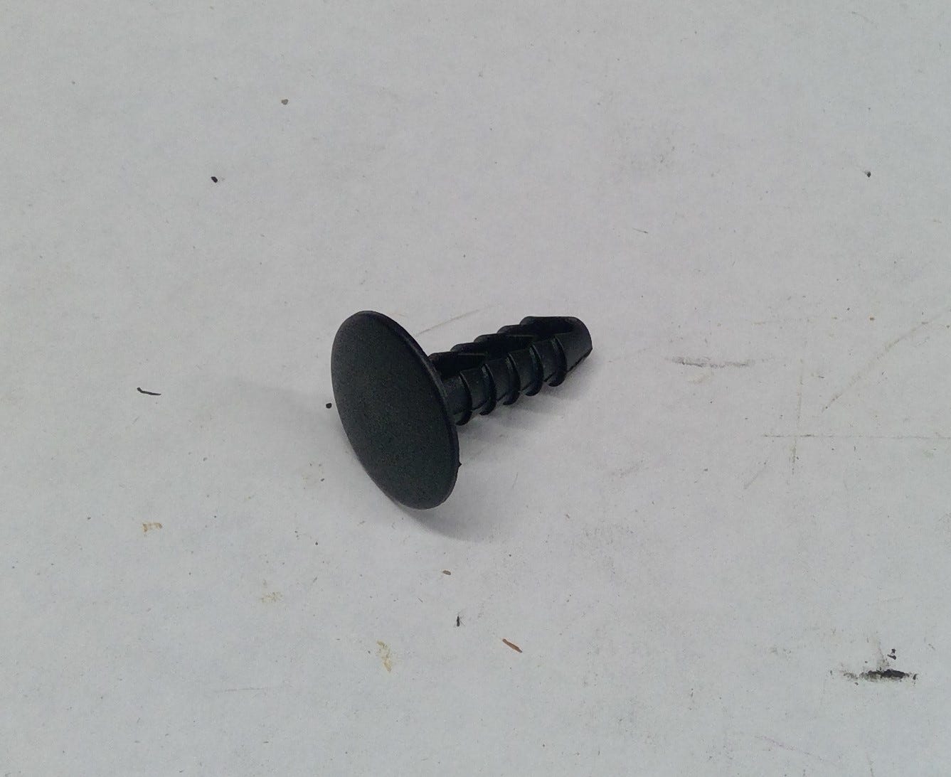 New OEM Genuine John Deere Plug, Part # CE18060