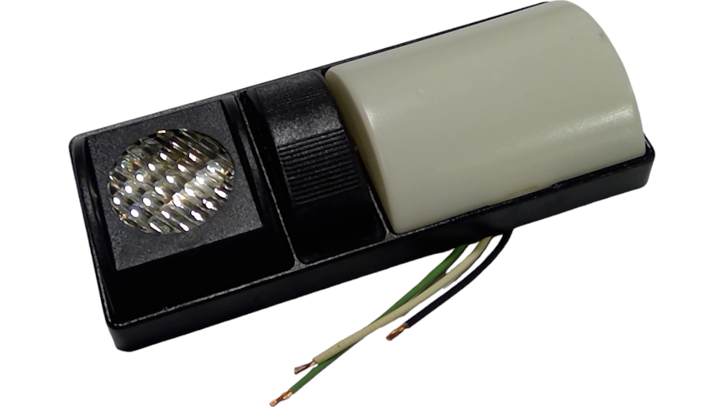 New OEM Genuine AGCO Light, Part # WR27157