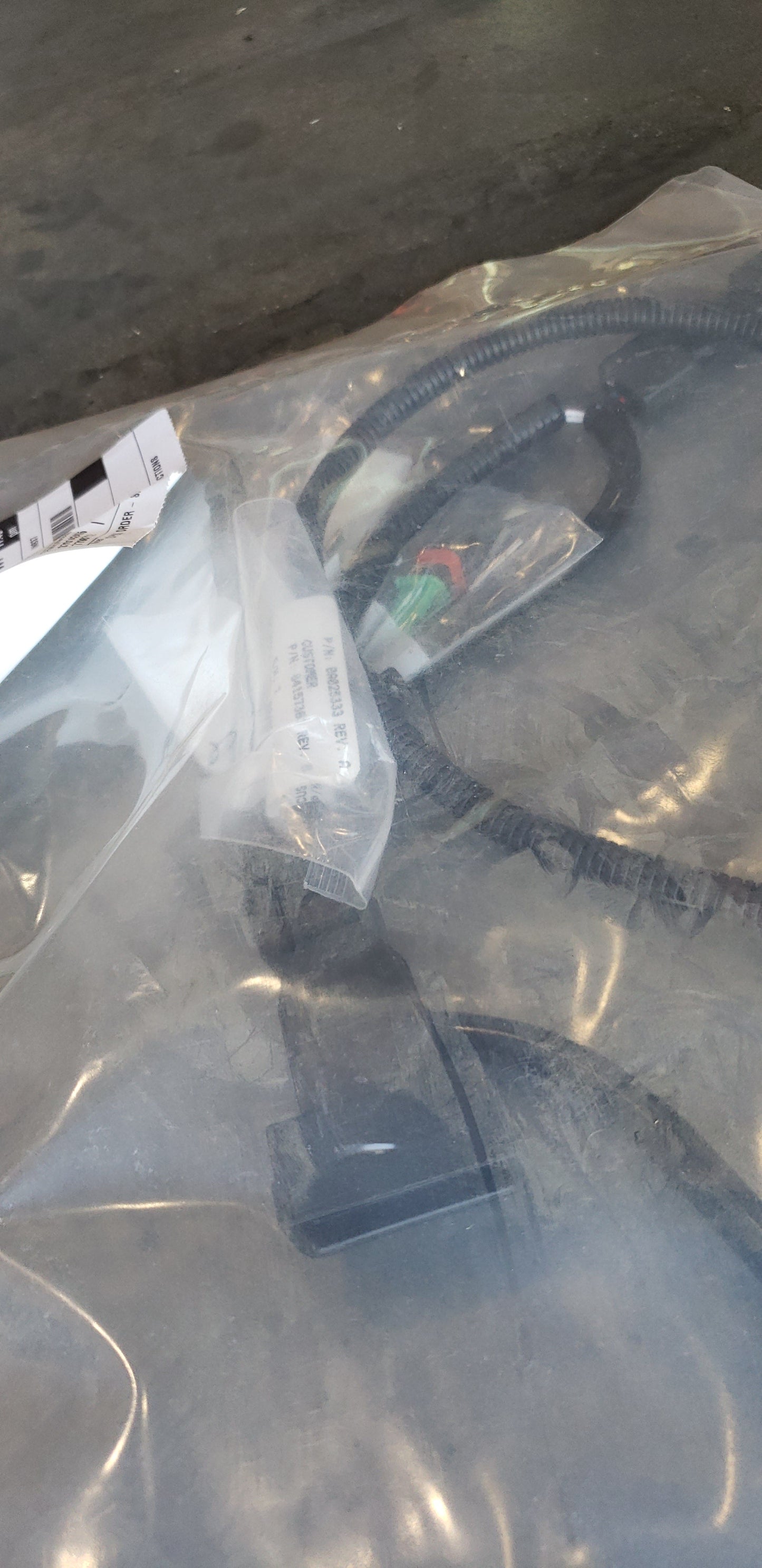 New OEM Genuine CNHi, Harness Wire - Part # 84157361