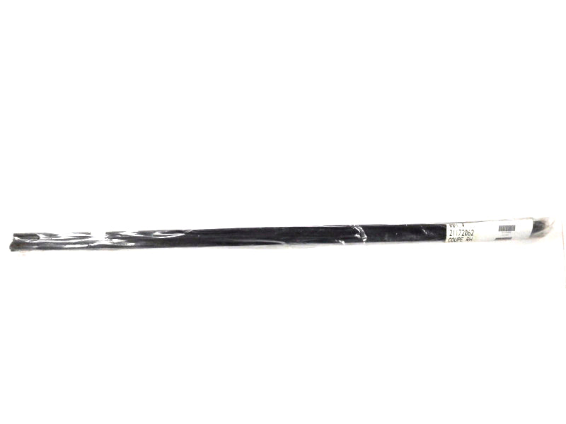New OEM 1997-2002 Saturn SC1 Passenger Right Door Window Sweep Belt Molding, Part # 21172062
