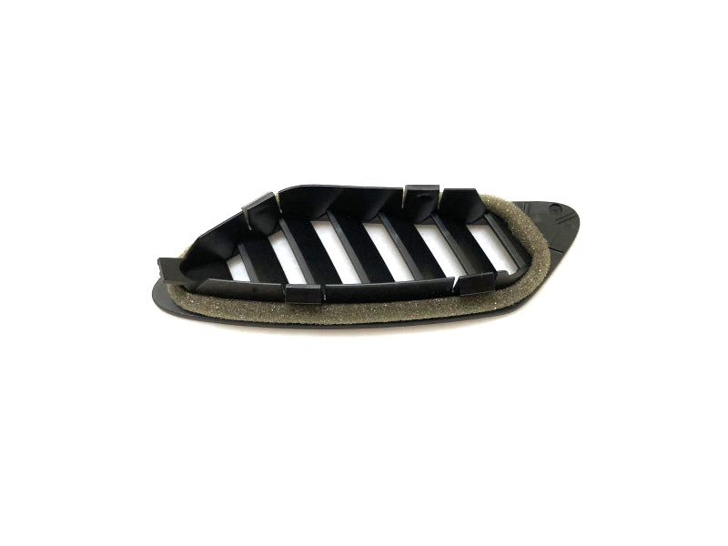 New OEM 2010-2016 Buick Lacrosse Heater-Defroster Air Outlet Vent Grille Right, Part # 9067246