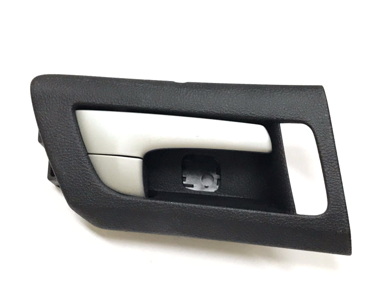 New OEM 2008-2009 Pontiac G8 Interior Door Handle Rear Right, Part # 92213455