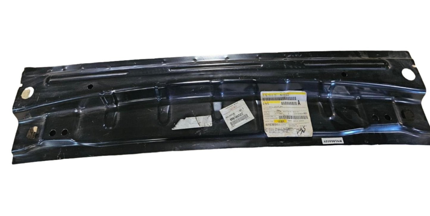 Mitsubishi: Genuine OEM Factory Original, Rail Roof Rr - Part # MN186502