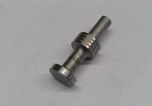 New OEM Genuine John Deere Spool Valve, Part # R96691