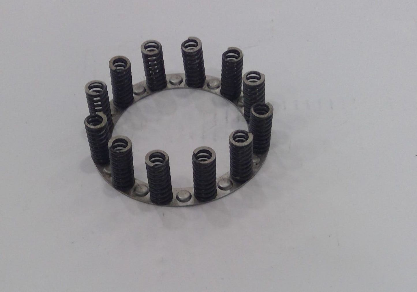 New OEM Genuine John Deere Retainer, Part # RE35440