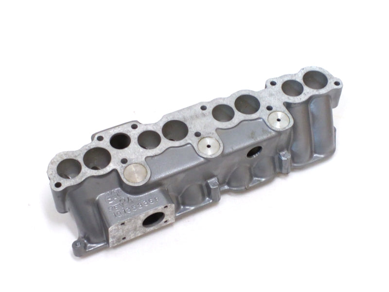 New OEM 1990 ZR-1 LT5 32V Fuel Injector Housing Passenger Right, Part # 10159506