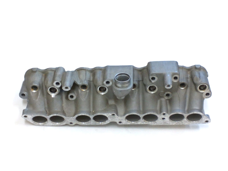 New OEM 1990 ZR-1 LT5 32V Fuel Injector Housing Passenger Right, Part # 10159506