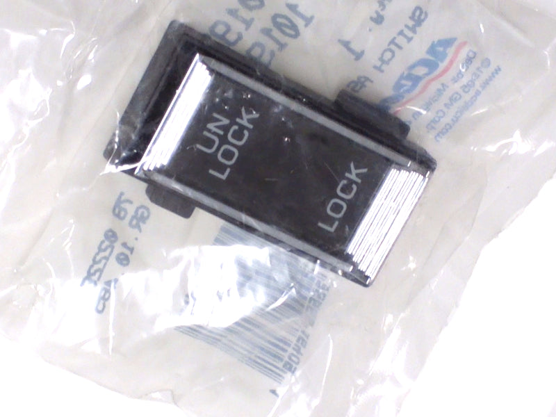 New OEM Cadillac Oldsmobile Buick Power Door Lock Switch, Part # 10197451
