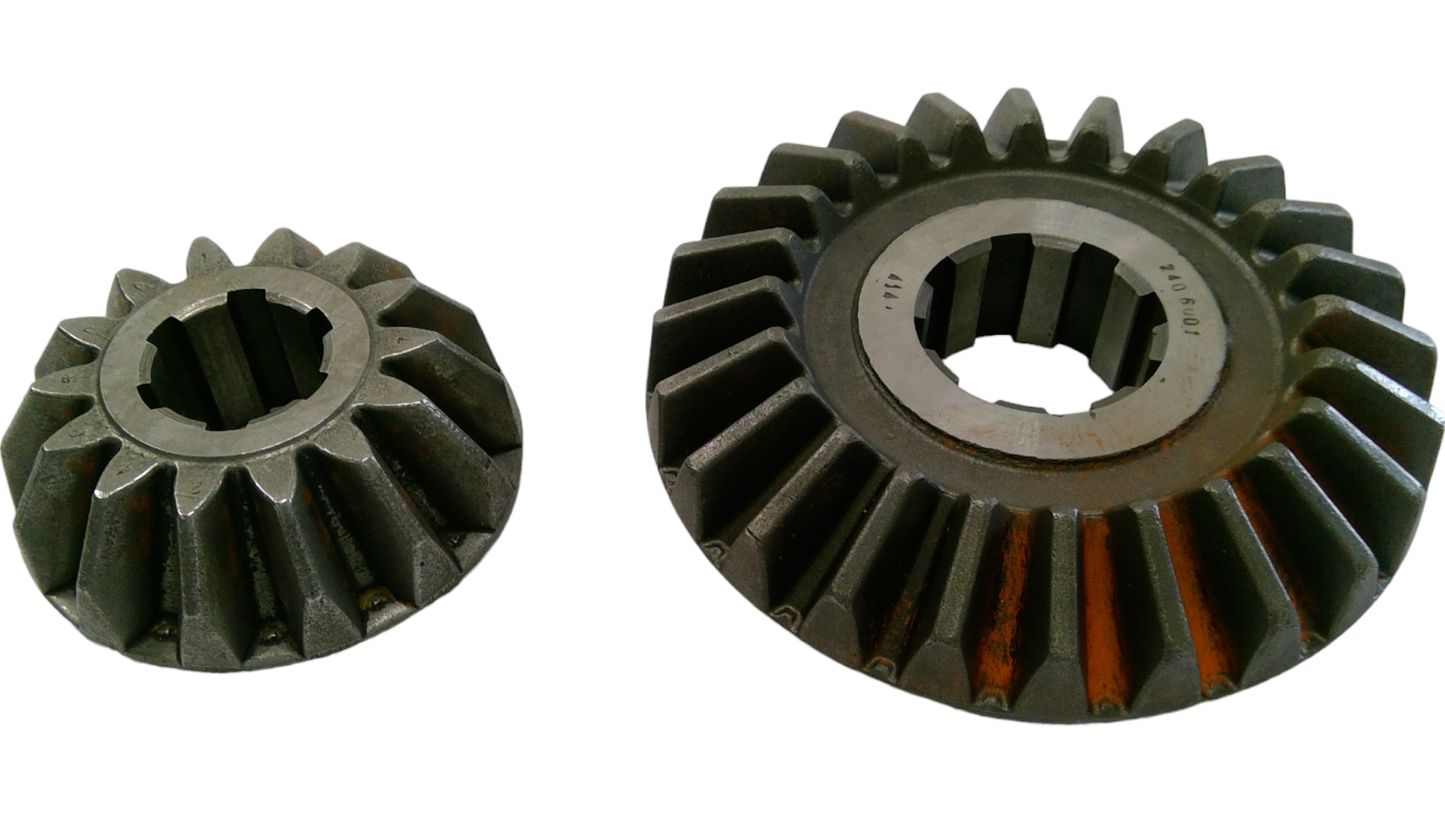 New OEM Genuine AGCO Gear Kit, Part # 4318505M1