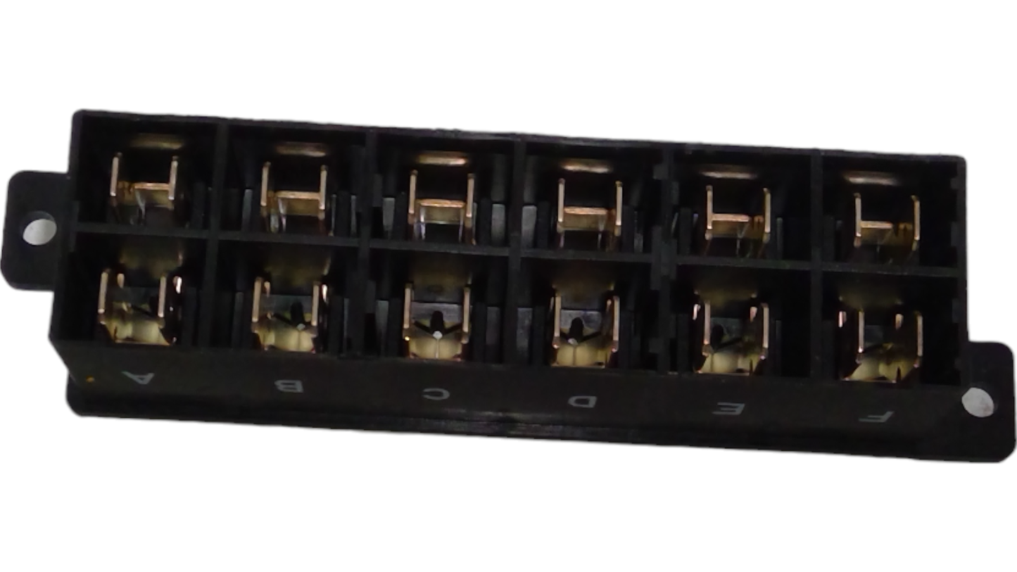 New OEM Genuine CNHi, Fuse Box - Part # 4510381