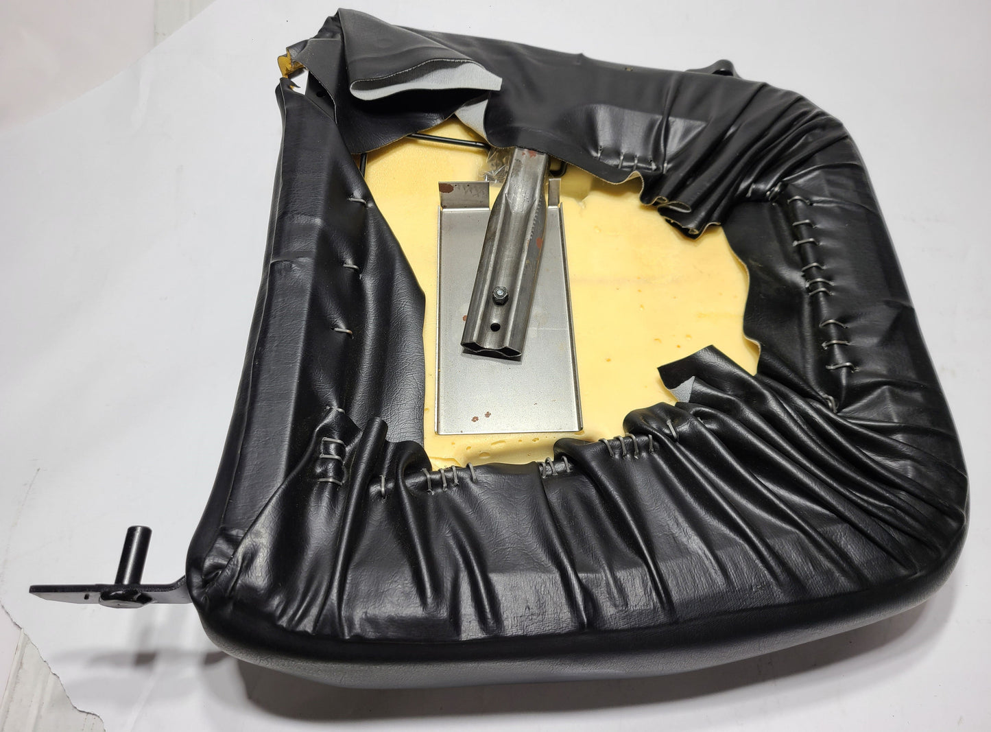 New OEM Genuine CNHi, Cover Bac - Part # 242320A1
