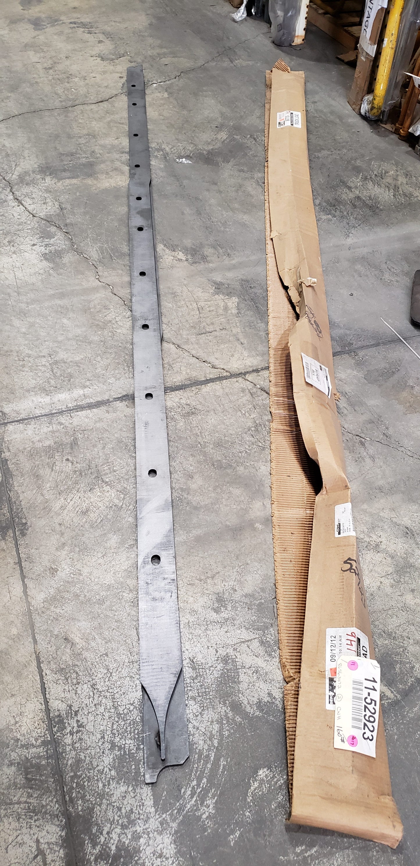 New OEM Genuine CNHi, Strap - Part # 86563072