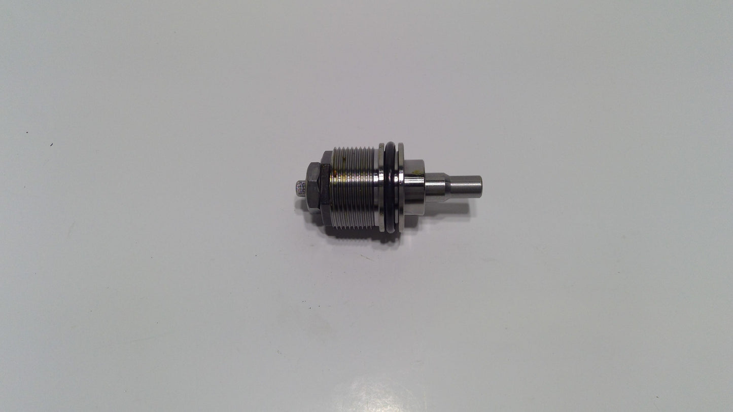New OEM Genuine CNHi, Plug - Part # LF000520