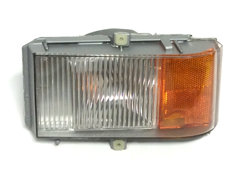New OEM 1985-1968 Cadillac Deville Passenger Corner Side Marker Light Right, Part # 16500960