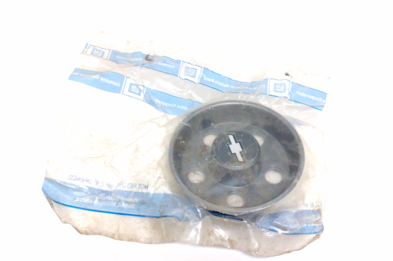 New OEM 1989-1993 Chevrolet Cavalier, Beretta Gray Wheel Center Cap, Part # 22542368
