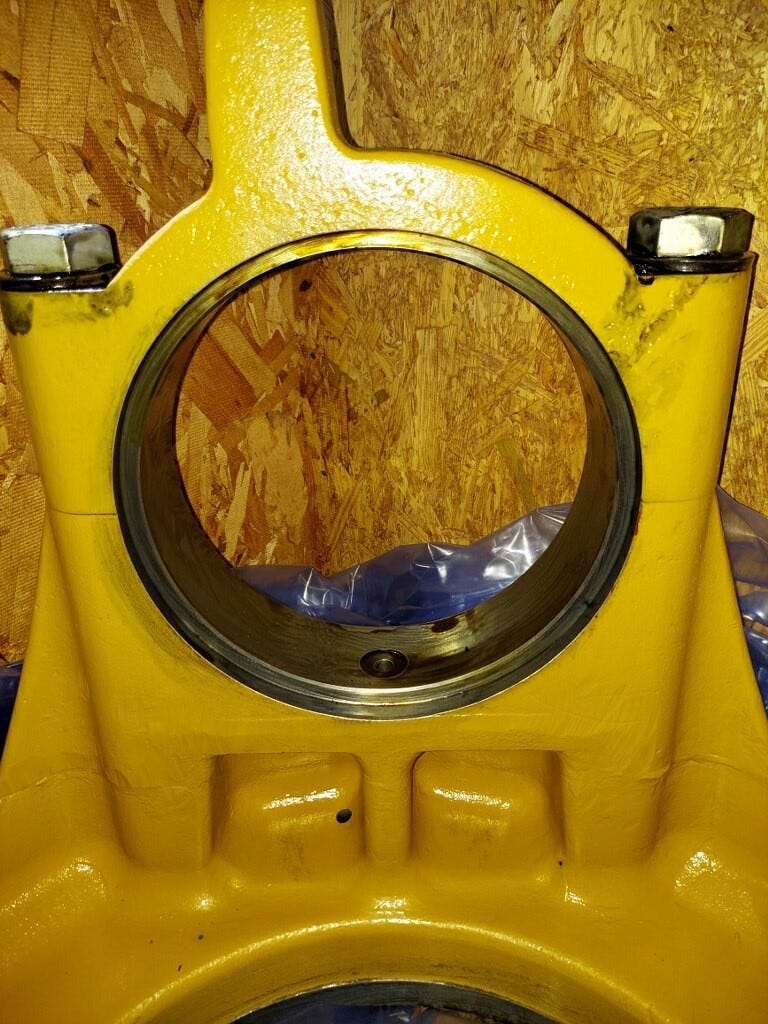 New OEM Genuine Caterpillar, Carrier Asm - Part # 1168226