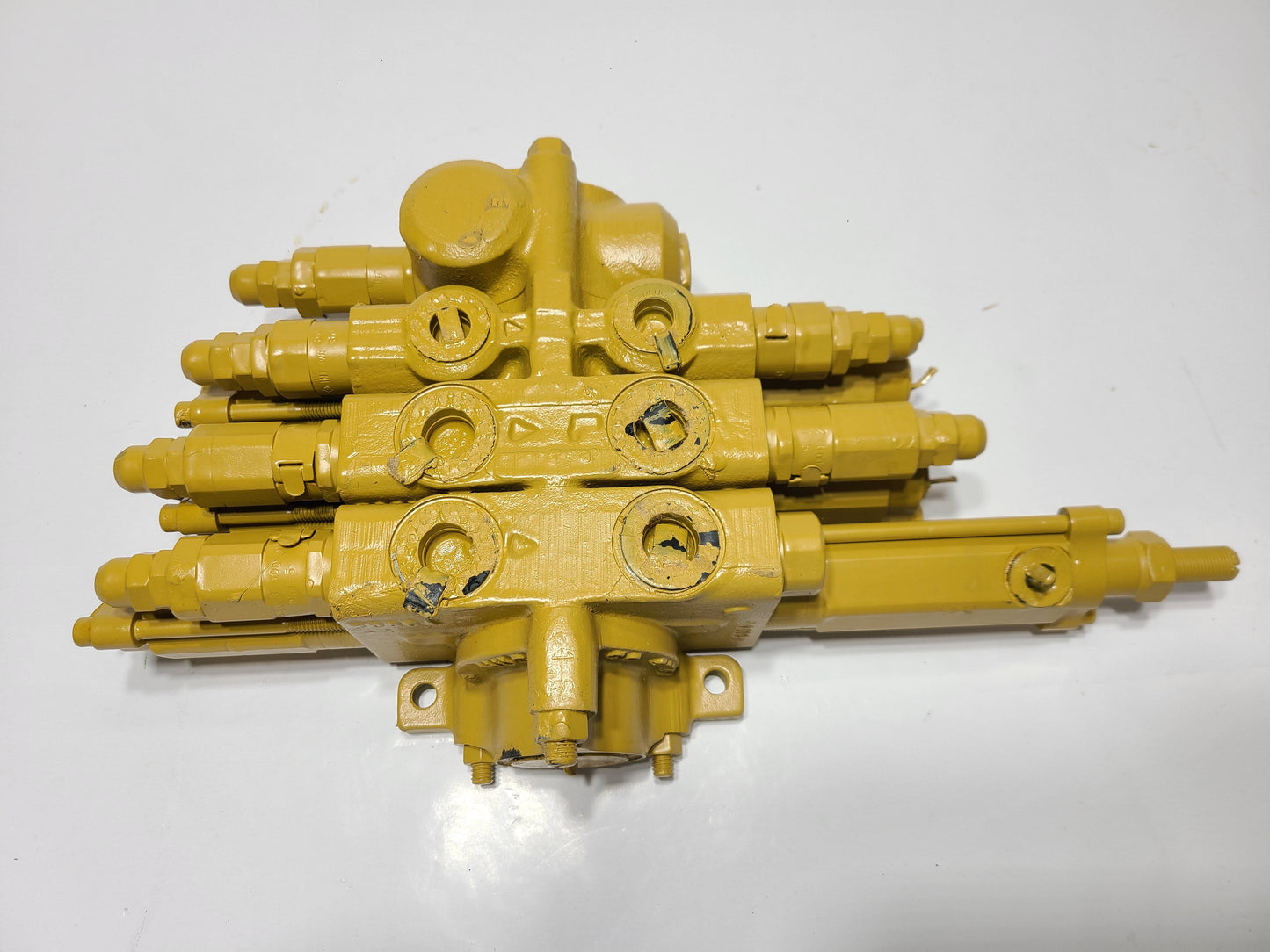 New OEM Genuine Caterpillar, Valve Gp Con - Part # 1886041