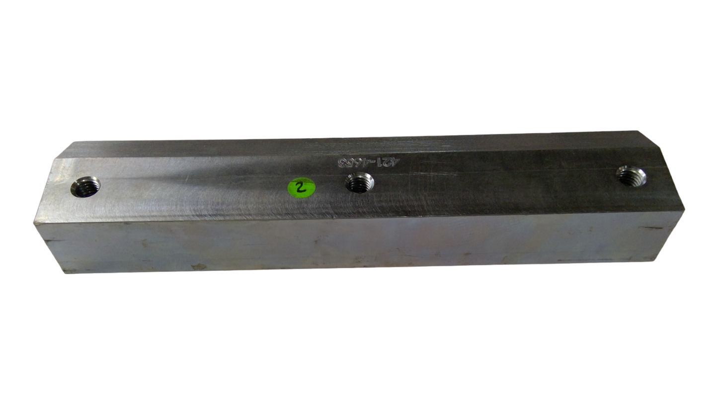 New OEM Genuine Caterpillar, Plate-Wear - Part # 4214653