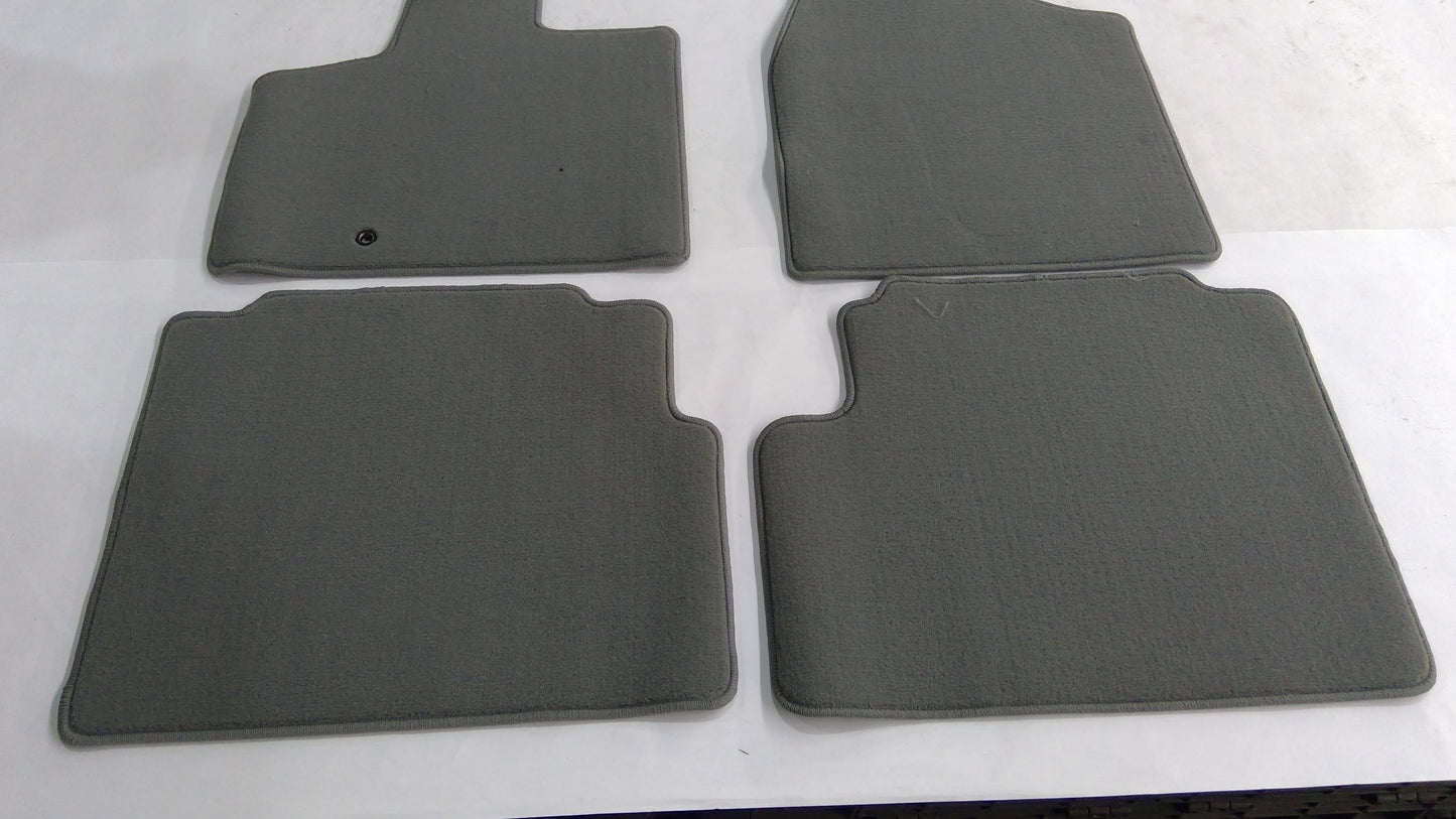 New Fits Chrysler Mat-Floor - Part # 1FB17BD5AC