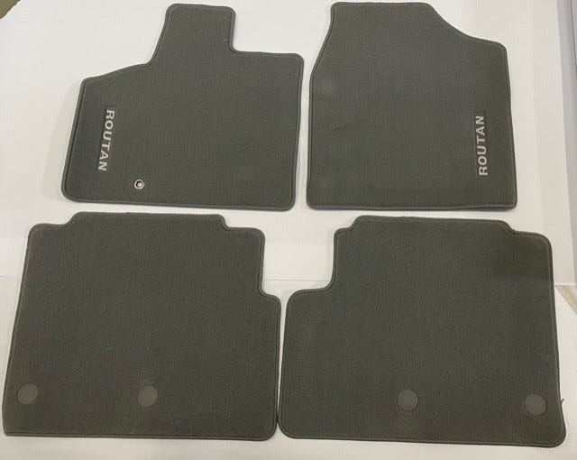 New Fits Chrysler Mat-Floor - Part # 1FB17BD5AE