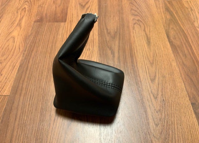 New 2010-2012 Fits Chrysler Caliber, Compass, Patriot Boot-Gearshift - Part # 4721998AB