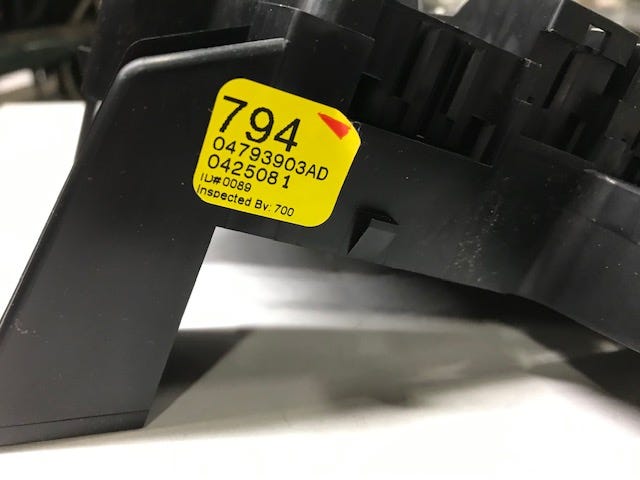 New 2001-2005 Fits Chrysler Neon Fuse Housing And Relay Center - Part # 4793903AD