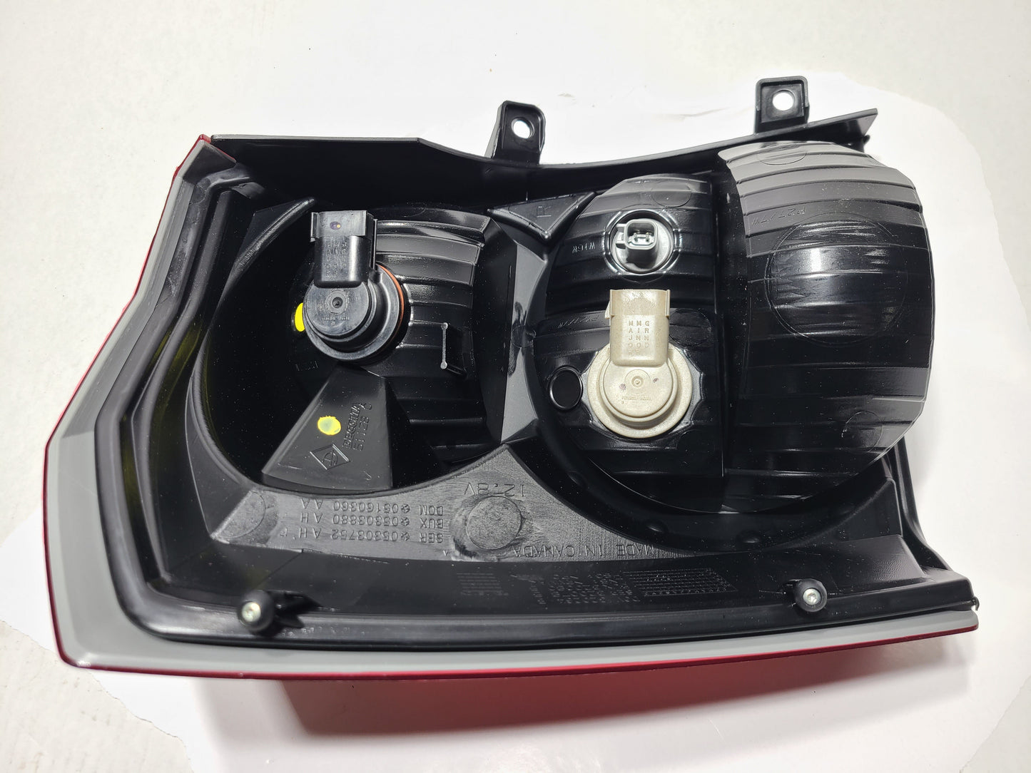 New 2007 Fits Chrysler Caliber, Compass, Patriot Lamp-Tail Stop Turn Sidemarker - Part # 5303752AG