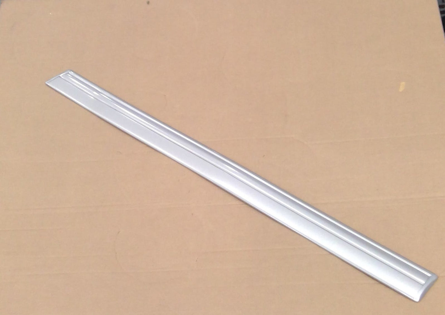 New Fits Chrysler Molding-Front Door - Part # 68065582AA