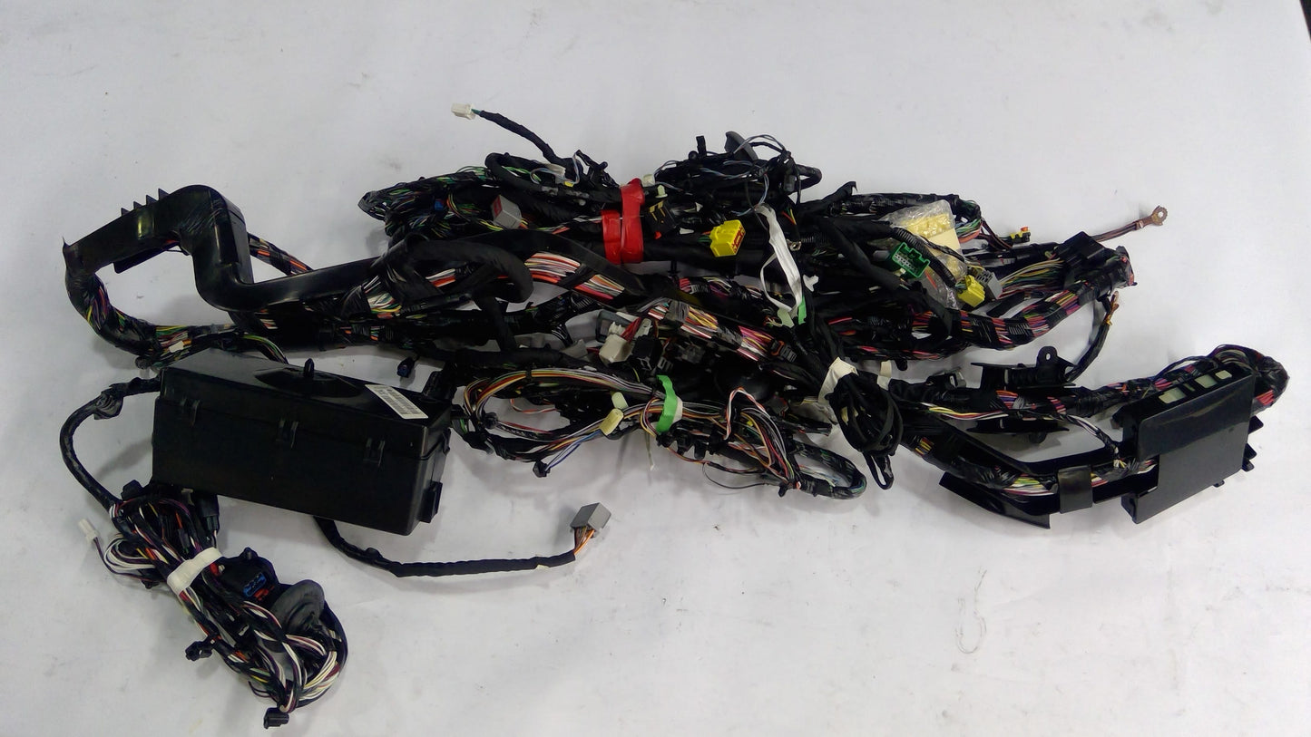 New 2014-2015 Fits Chrysler 300 Wiring-Body - Part # 68197241AC