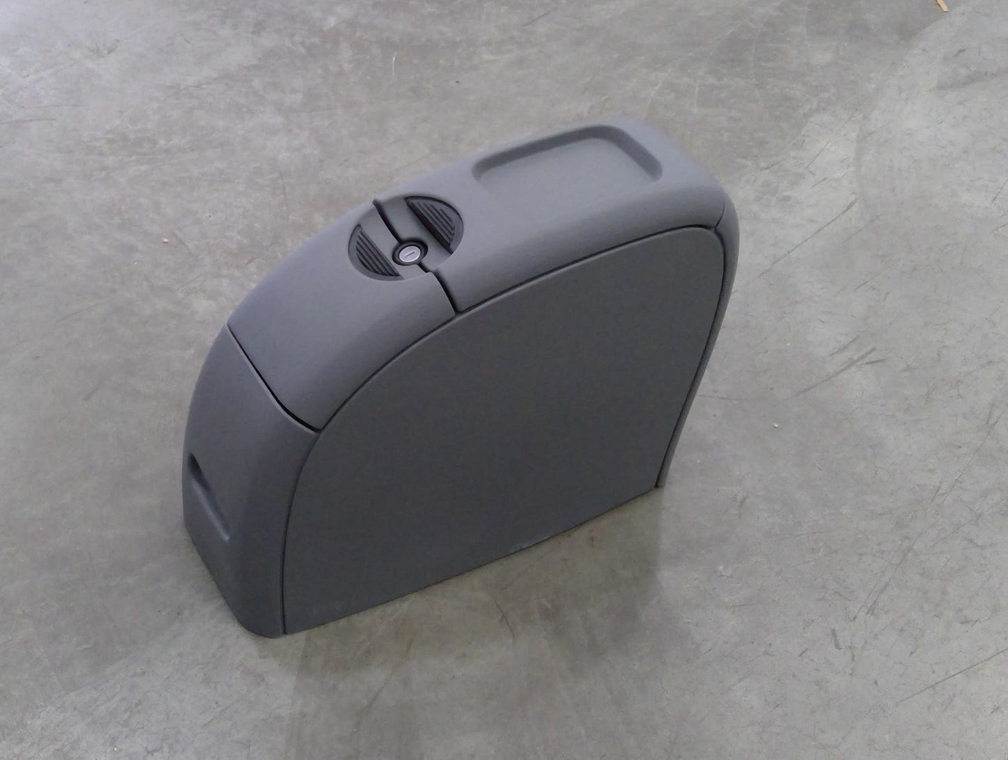 New Fits Chrysler Console-Center - Part # 82208424