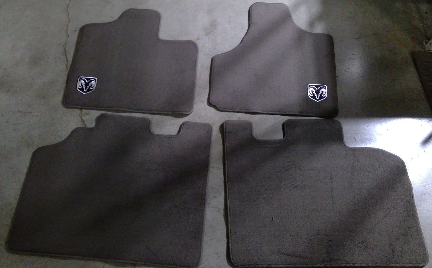 New Fits Chrysler Mat Kit-Floor - 1St & 2Nd Row - Part # 82209180AB