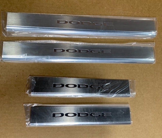 New Fits Chrysler Door Entry Sill Kit - Part # 82210810