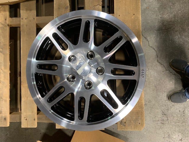 New 2009-2010 Fits Chrysler Grand Cherokee Cast Aluminum Wheel Kit - Part # 82210861