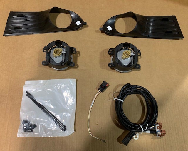 New Fits Chrysler Light Fog Complete - Part # 82212062