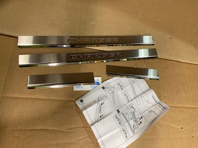 New Fits Chrysler Protector-Door Entry - Part # 82212155