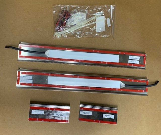 New Fits Chrysler Door Entry Sill Kit. - Part # 82212282