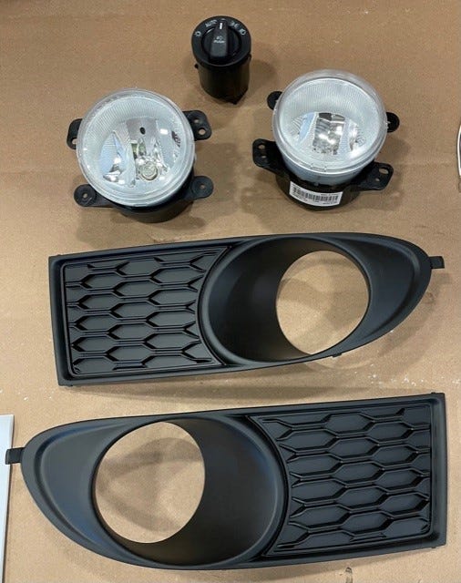 New 2012-2015 Fits Chrysler Journey Light-Fog-Complete - Part # 82212789AC