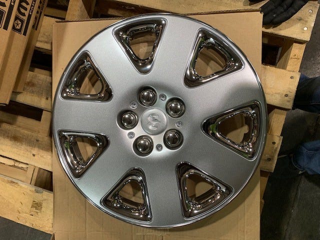 New 2001-2002 Fits Chrysler Sebring, Stratus Wheel Cover - Part # RA42PAKAD