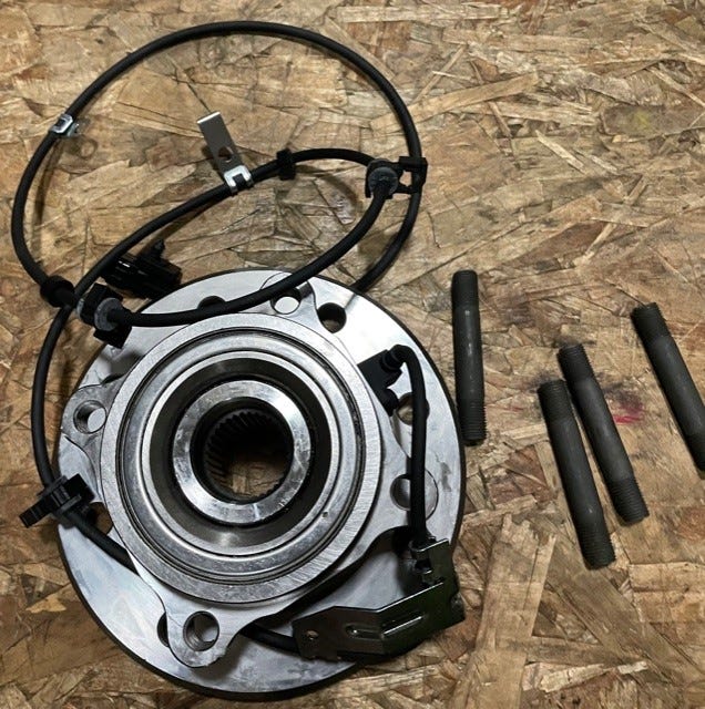 New 1998-1999 Fits Chrysler 3500, 4500, 5500 Brake Hub And Bearing - Part # V2503537AA