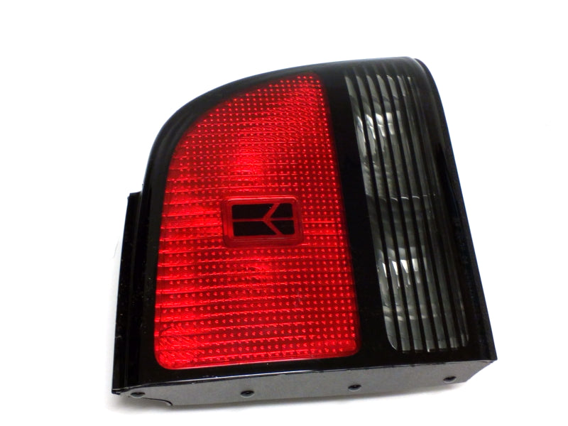 New OEM 1990-1991 Oldsmobile Cutlass Passenger Taillight Right, Part # 5976566