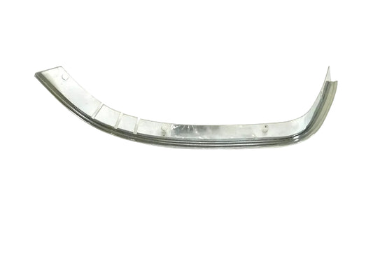 New OEM 1992-1996 Roadmaster Rear Lamps Tail Lamps Molding, Part # 88891538