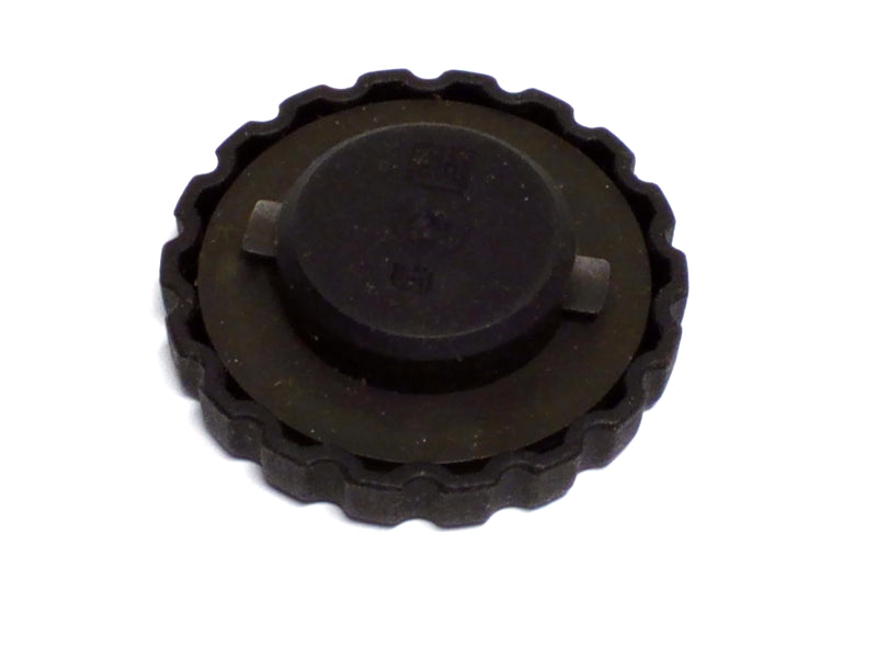 New OEM 1996-2012 Chevy Monza 1.6L Pickup Engine Oil Filler Cap, Part # 93214904