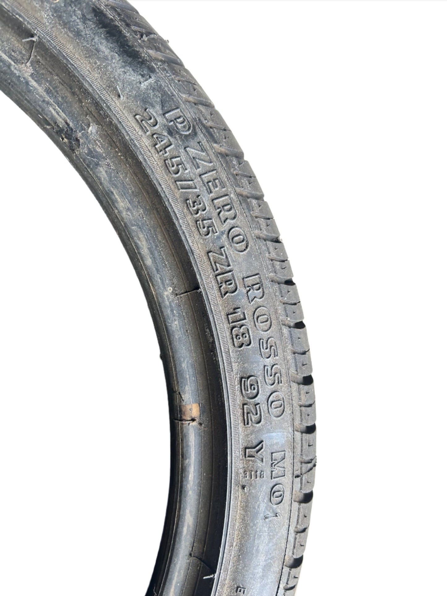 New Lamborghini Tire Pirelli P Zero Rosso 245/35R18 92Y High Performance