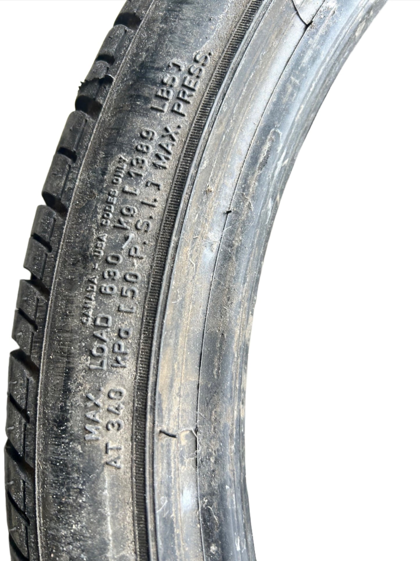 New Lamborghini Tire Pirelli P Zero Rosso 245/35R18 92Y High Performance
