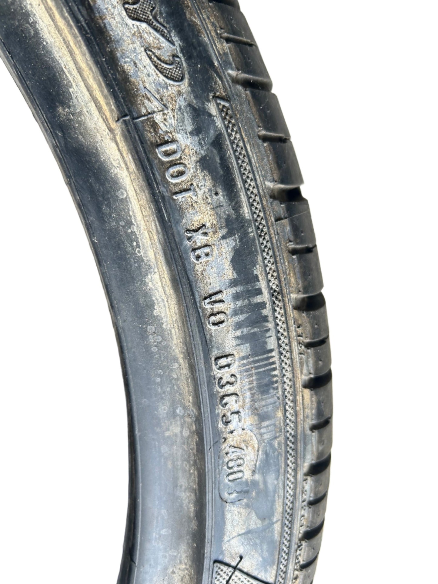 New Lamborghini Tire Pirelli P Zero 235/35ZR19 (91Y) High Performance