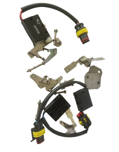 New OEM 1996-1999 Lamborghini Diablo Roadster Wired Lock Micro Switch, Part # 006137287