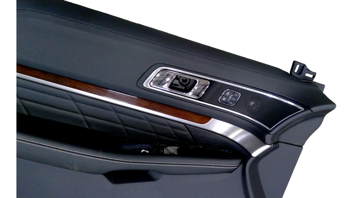 New OEM 2017-2019 Ford Explorer Interior Trim-Door Trim Panel Left FB5Z-7823943-ED